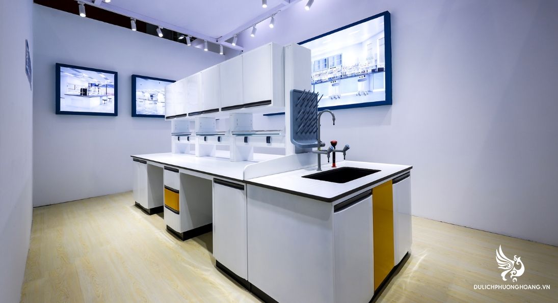 tour-hoi-cho-noi-that-thuong-hai-2025-–-ciff-furniture-china_9