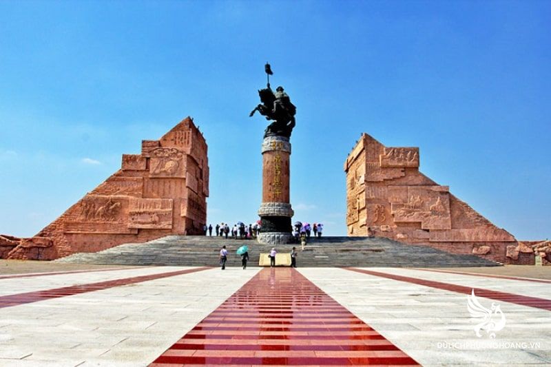 tour-noi-mong-thao-nguyen-ordos-sa-mac-vong-am-kdl-thanh-cat-tu-han_3tour-noi-mong-thao-nguyen-ordos-sa-mac-vong-am-kdl-thanh-cat-tu-han