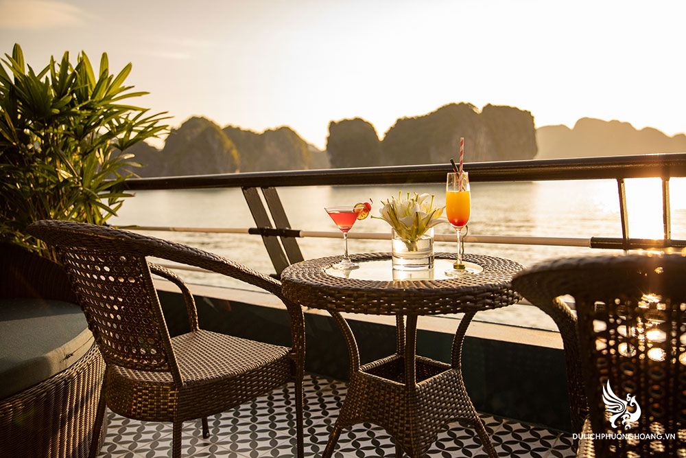 voucher-tour-du-thuyen-5-sao-rosy-cruise-vinh-lan-ha-2-ngay-1-dem_14