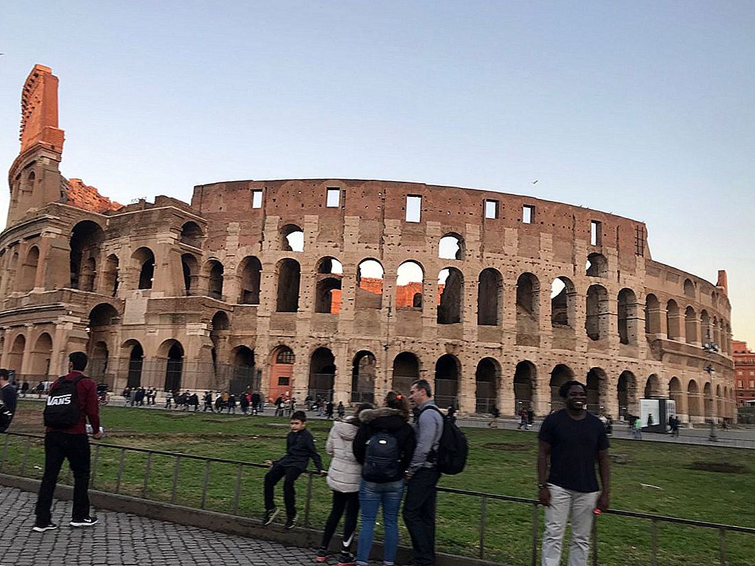 Đấu trường La Mã (Colosseum)