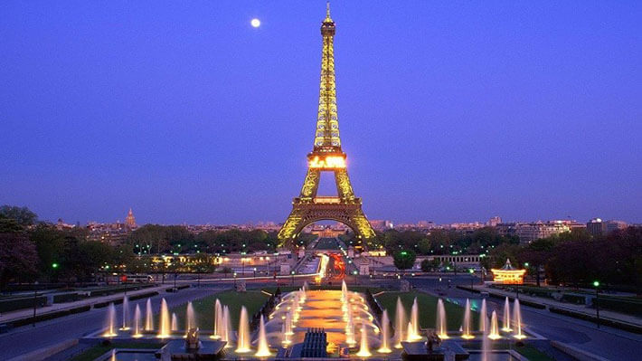  Tháp Eiffel – niềm tự hào của người dân Pháp