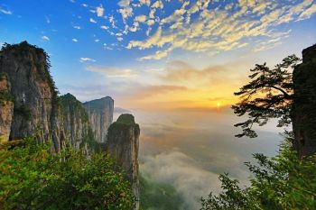 an-thi-vien-ngoc-xanh-an-minh-giua-thien-nhien