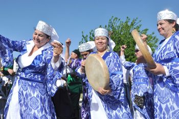 nhung-le-hoi-du-lich-dac-sac-nhat-o-uzbekistan
