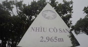 tour-trekking-nui-nhiu-co-san-2965m-2-ngay-2-dem