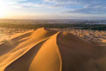 turpan-vung-dat-nen-dat-chan-den-1-lan-de-cam-nhan-nang-gio-tan-cuong-