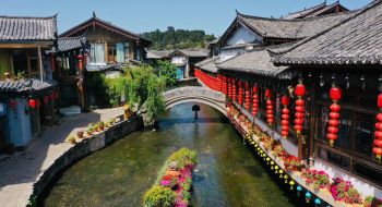 tour-dai-ly-le-giang-shangrila-5n4d-bay-charter-lucky-air