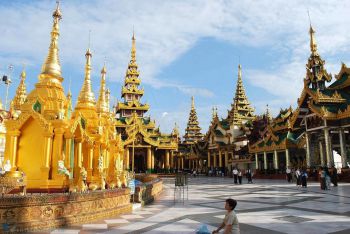 tour-du-lich-lao-tu-ha-noi-qua-hanh-trinh-paksan-vieng-chan-luong-prabang-xieng-khoang
