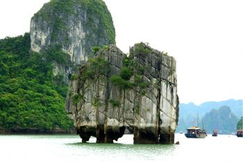 tour-du-lich-quang-ninh-3-ngay-2-dem-kham-pha-vinh-ha-long-ky-quan-thien-nhien-the-gioi